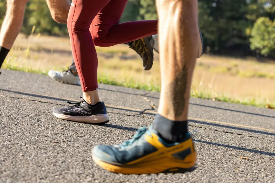 come correre con le scarpe a piedi nudi