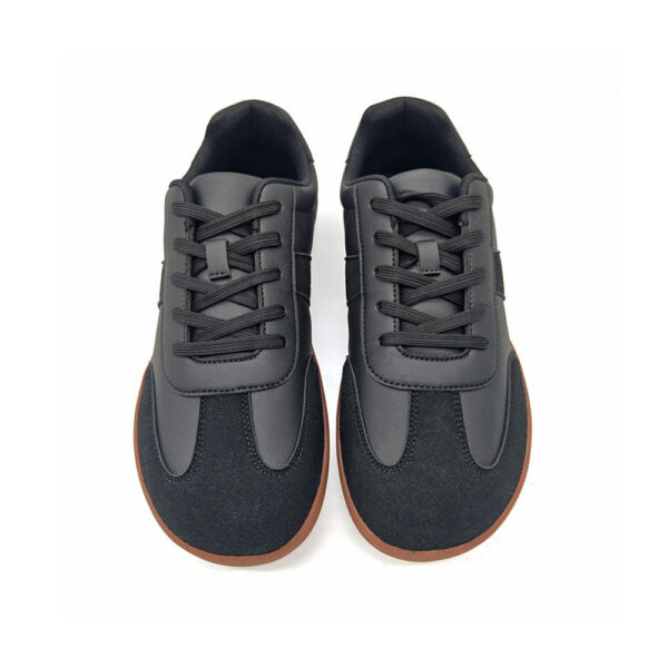 minimalist athletic shoes